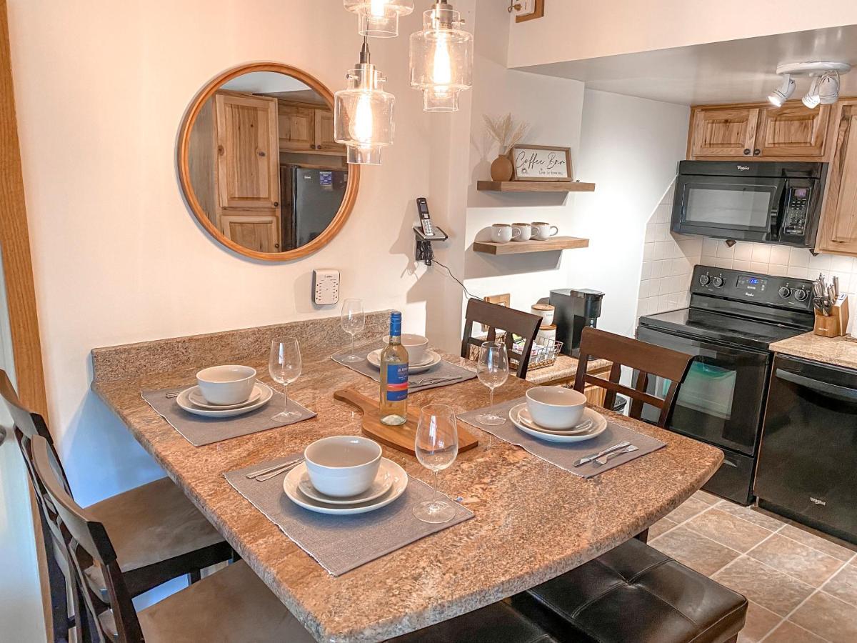 Ski-In Ski-Out Luxury Condo With Hot Tub And Pools سنوشو المظهر الخارجي الصورة